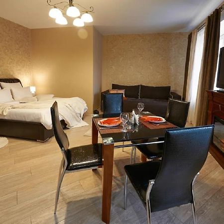 Paulmarie Apartments On Prs. Lenina, 51 戈梅利 外观 照片